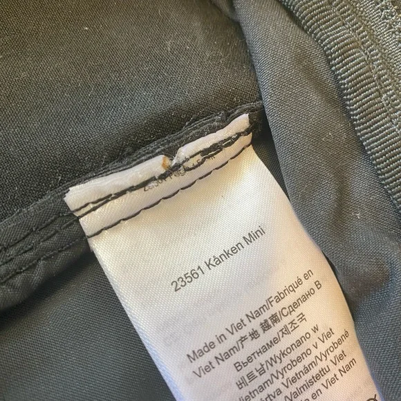 Fjallraven Kanken Mini Backpack Bag Black EUC Outdoor Hiking - Picture 14 of 15